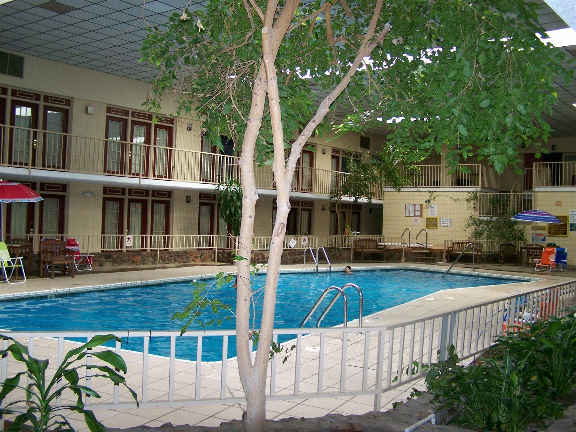 פורט סמית' Seasons Inn And Suites מראה חיצוני תמונה